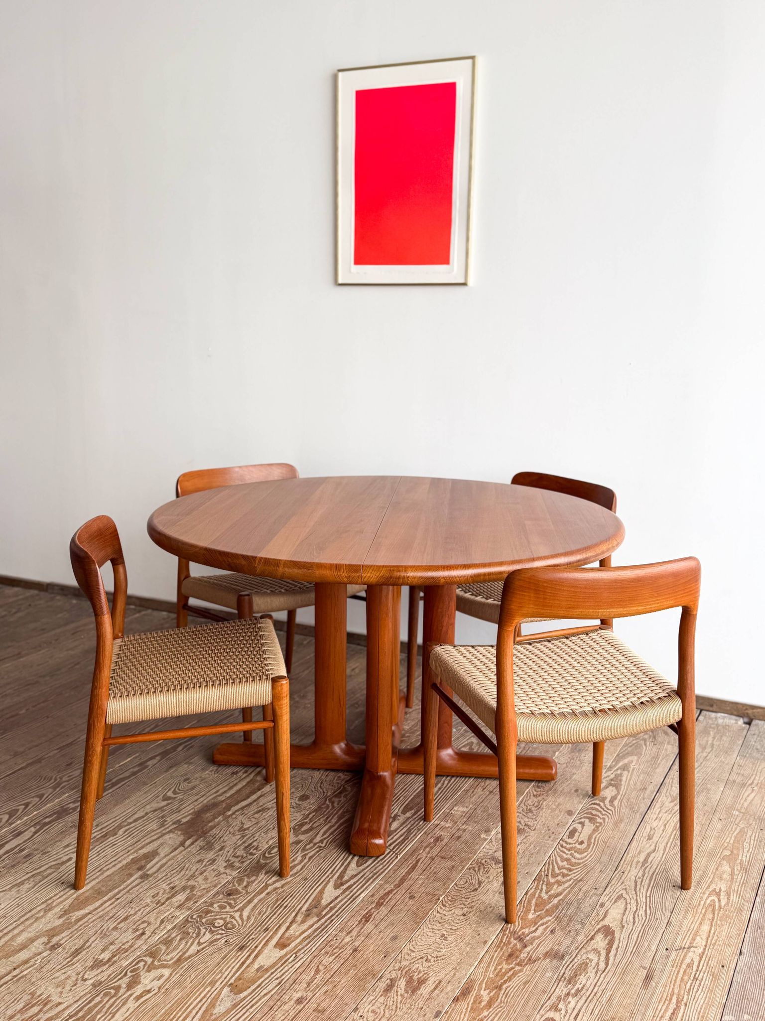 Table ronde extensible en teck de Dyrlund, Danemark