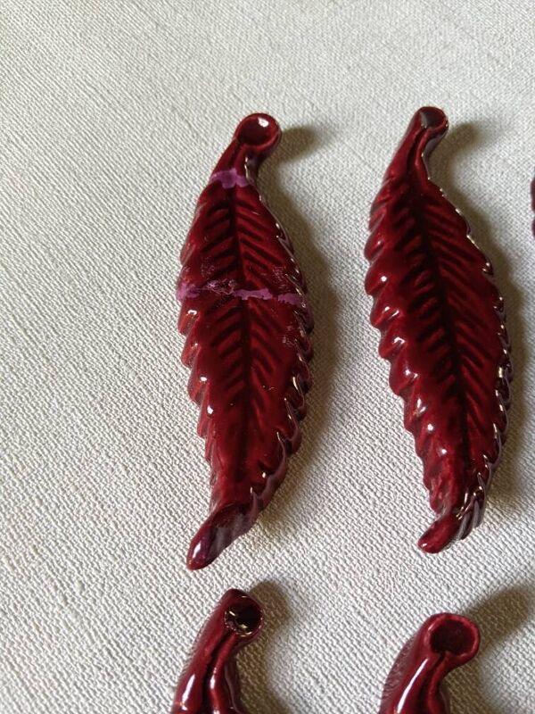 Porte-couteau en céramique artisanal feuille décoration campagne bohème