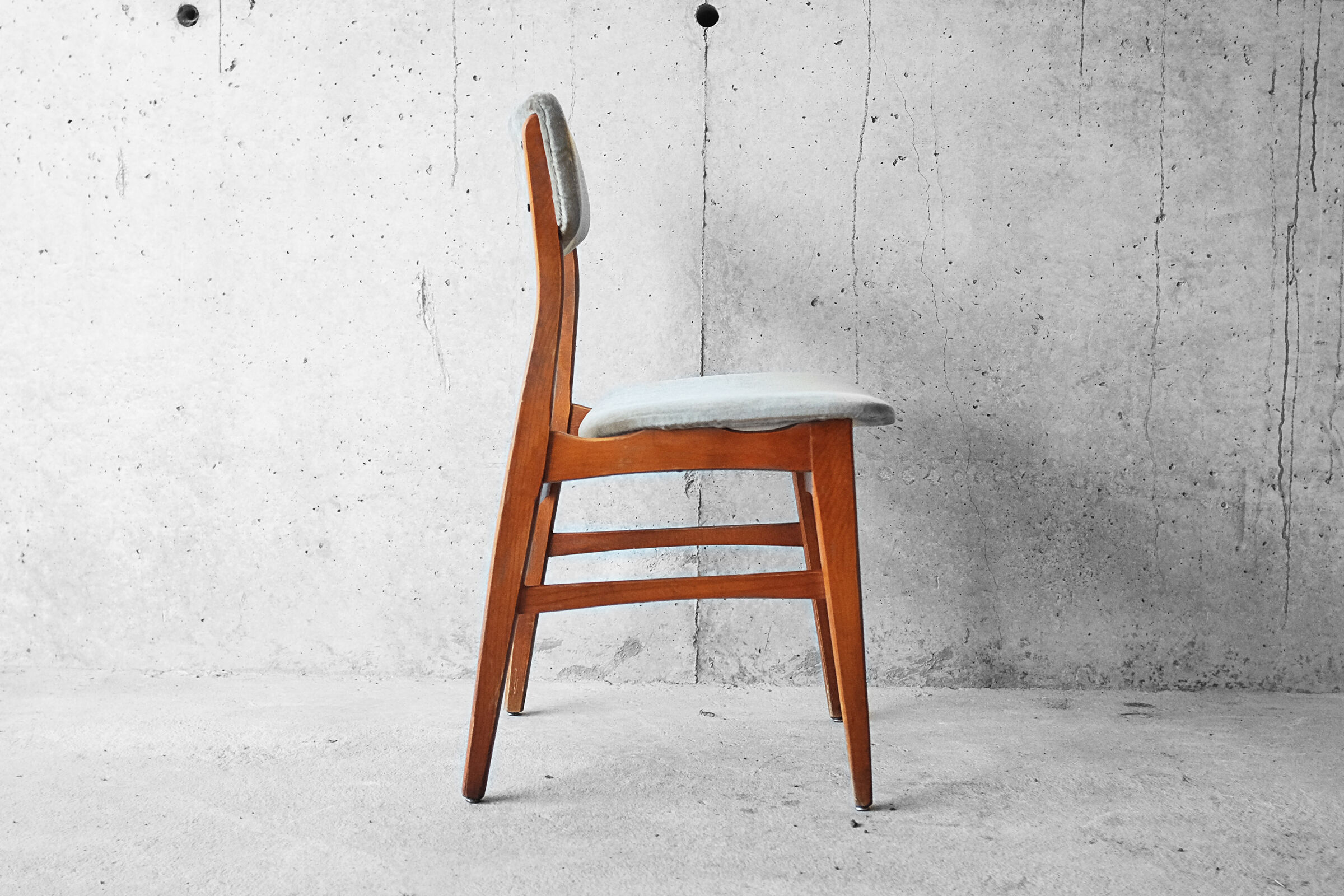 Scandinavian chair 60