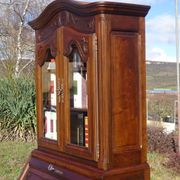 Commode, secrétaire, bibliothèque: meuble 3 en 1