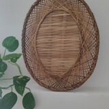 Oval mirror in woven wicker