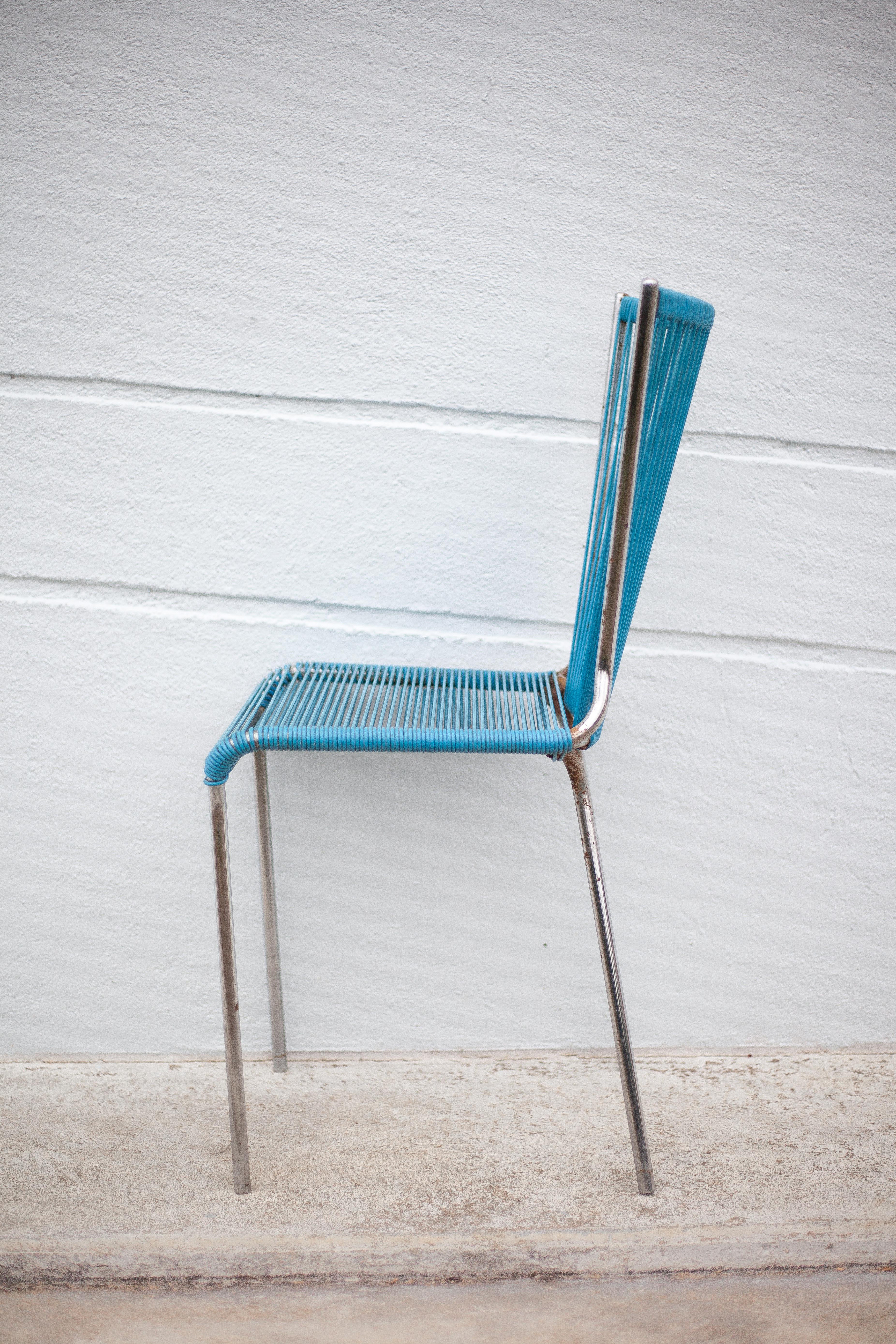 Vintage blue scoubidou chai