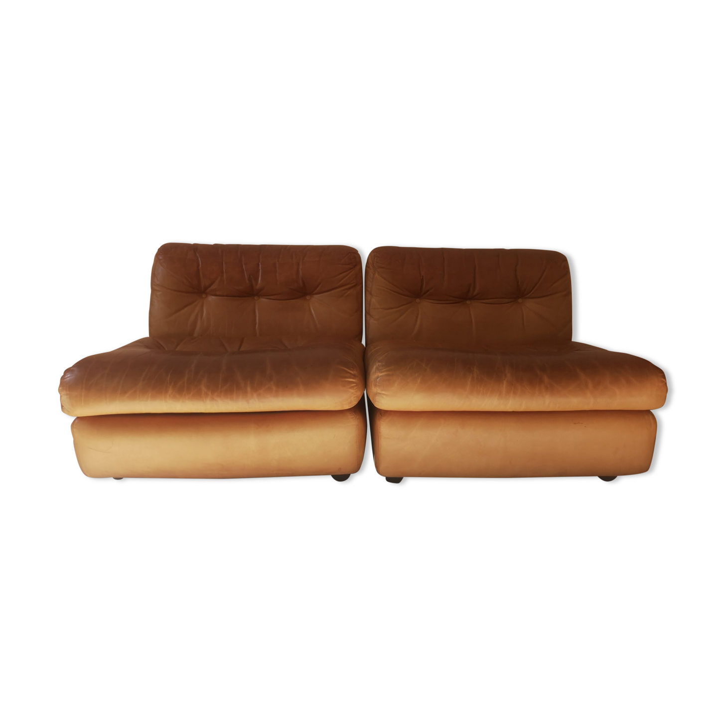 Leather sofa, Amanta model by Mario Bellini for B&B Italia, 1970
