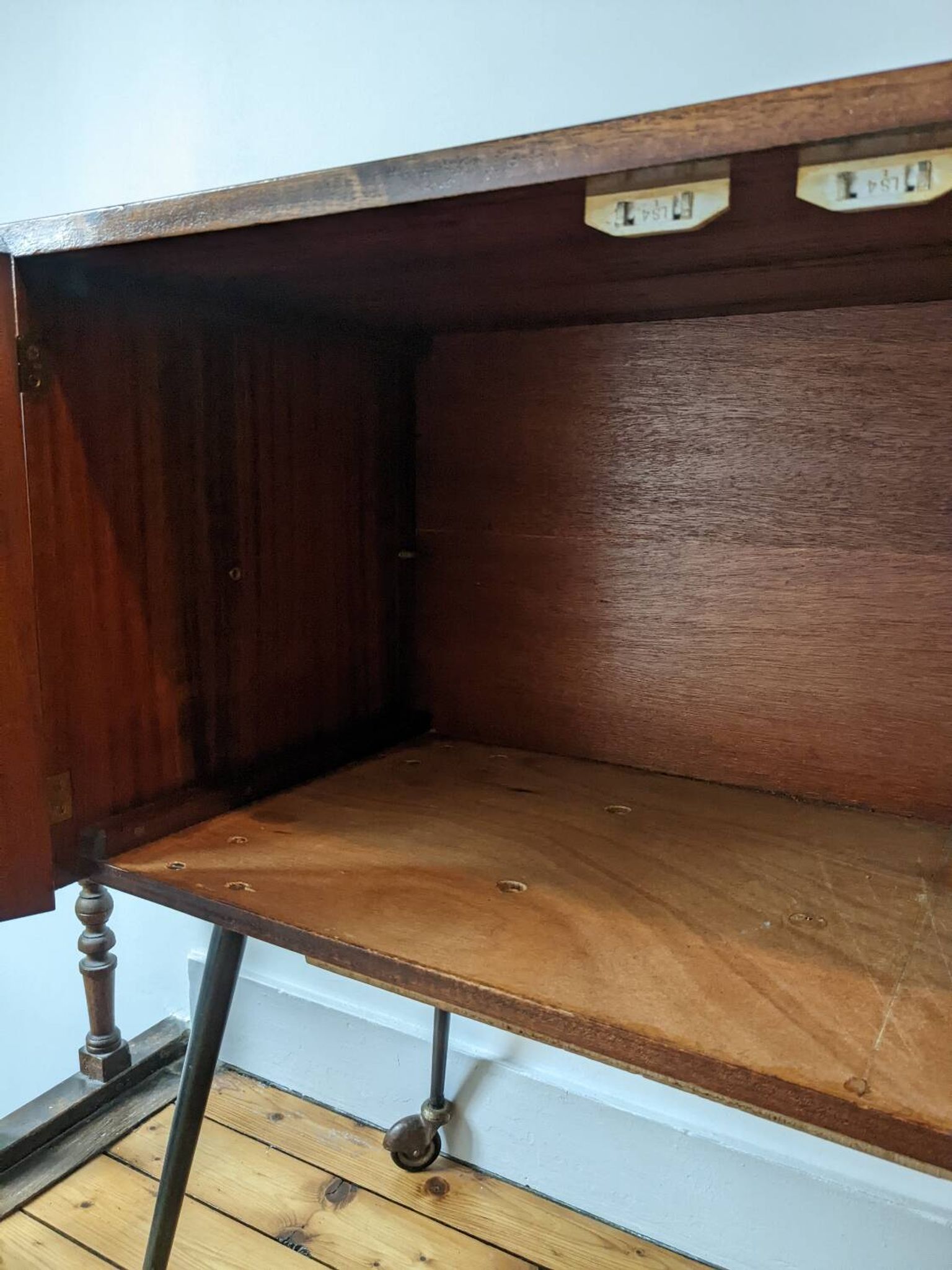 Vintage bar/TV cabinet