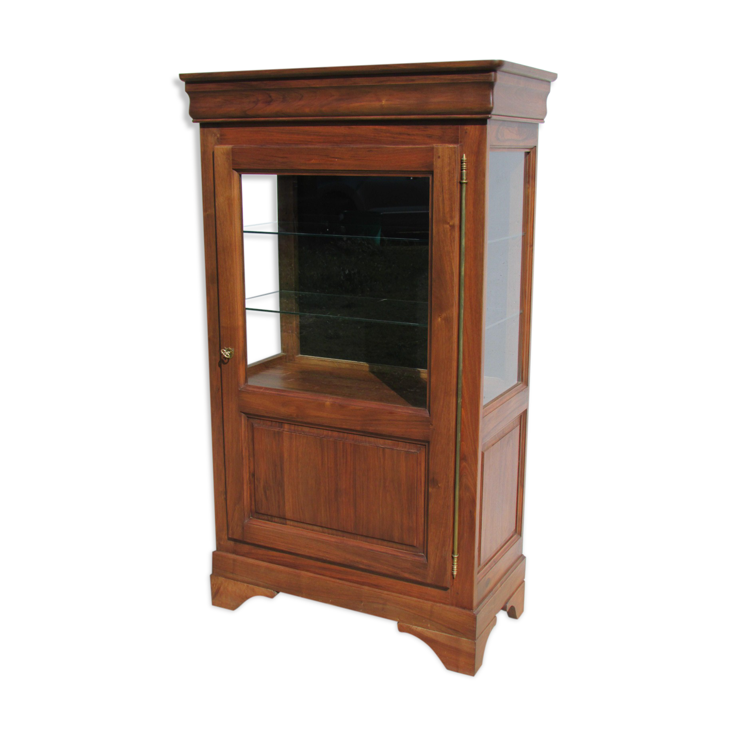 Louis Philippe showcase in solid walnut