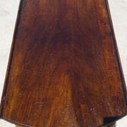 Ancienne table console en noyer, pieds en cuillère de miel