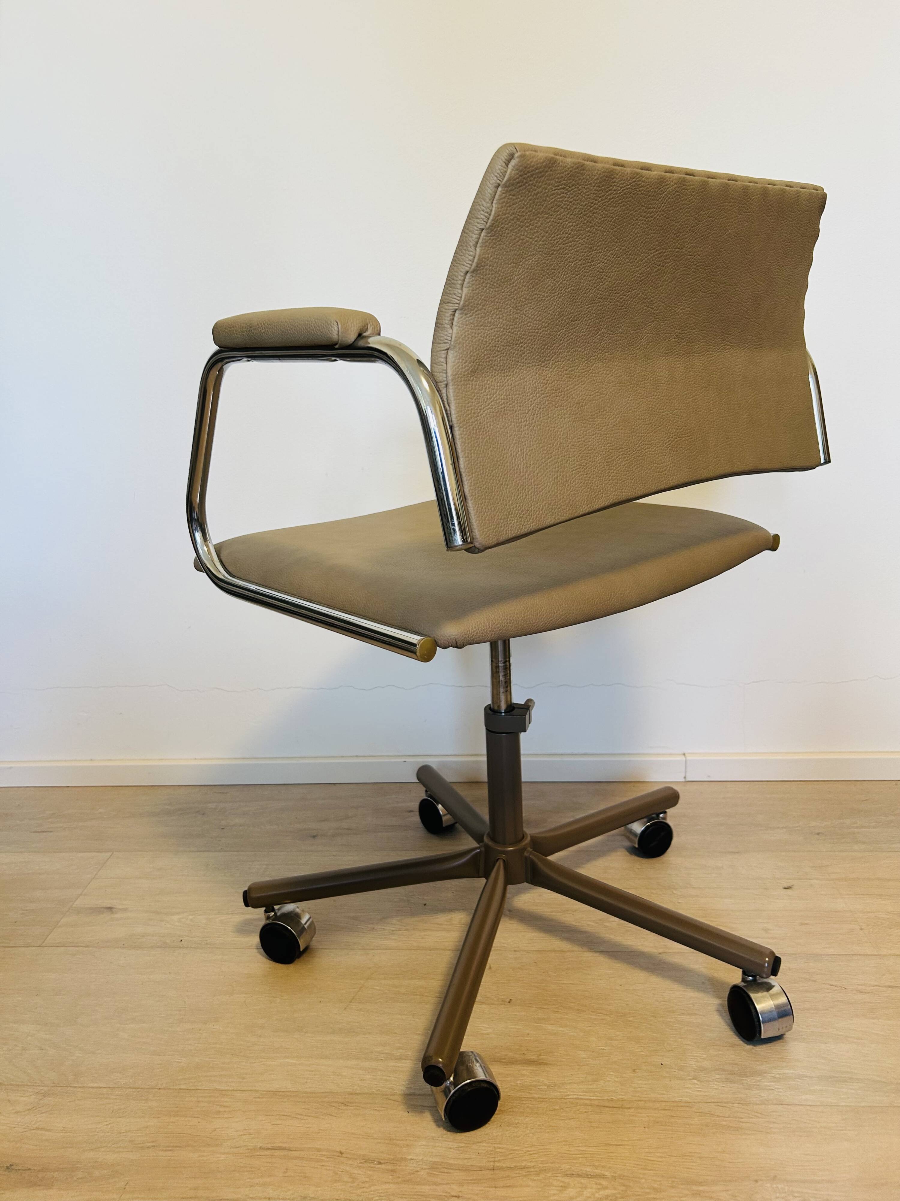 Fully Restored Vintage Desk Chair by Kovona, Czechoslovakia 1980’s
