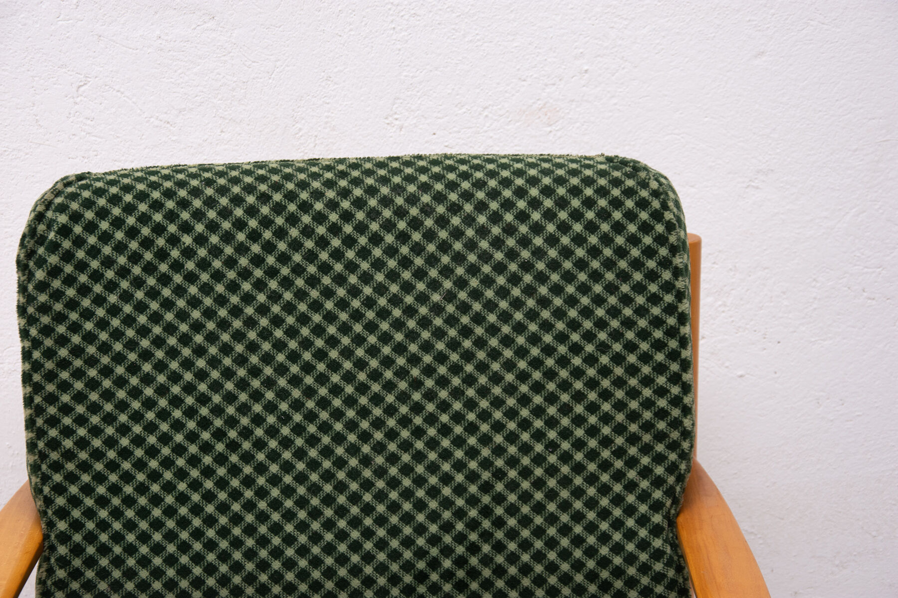 A pair of mid century Scandinavian style armchairs, 1970´s