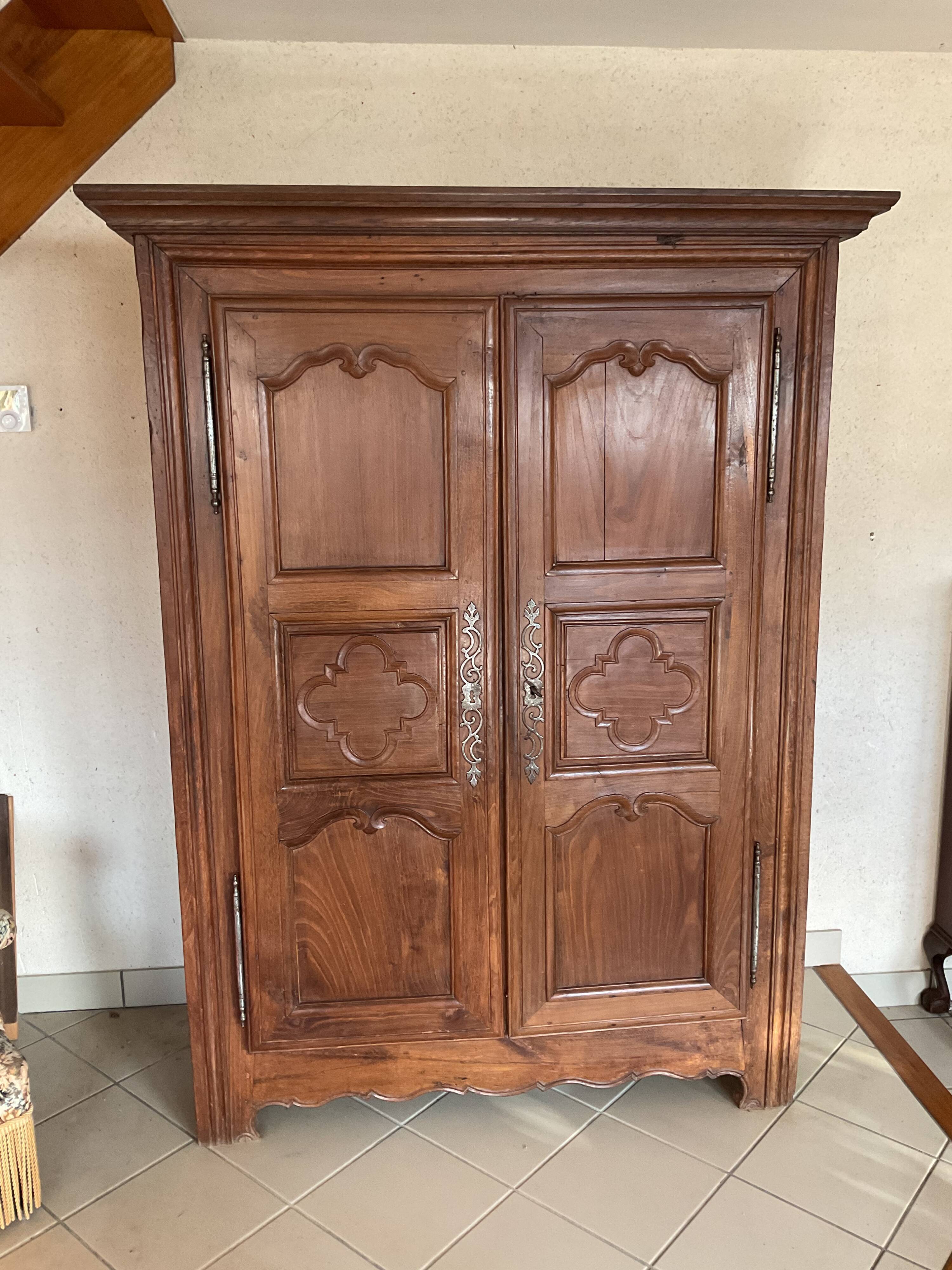 Armoire bretonne ancienne Selency