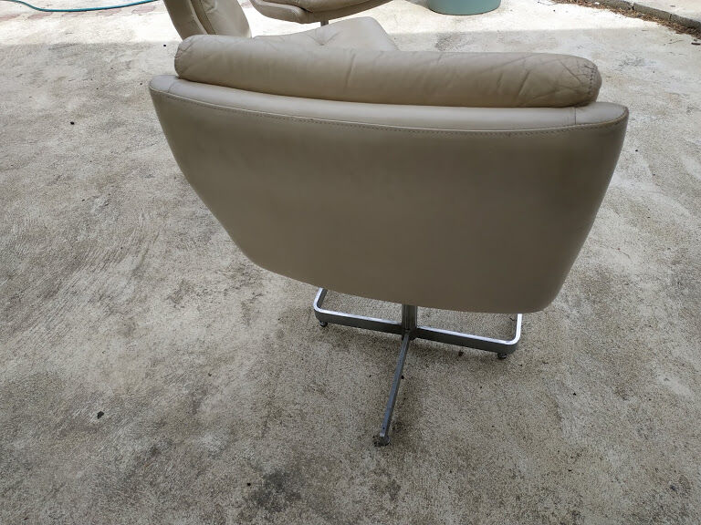 3 armchairs Raphael Raffel