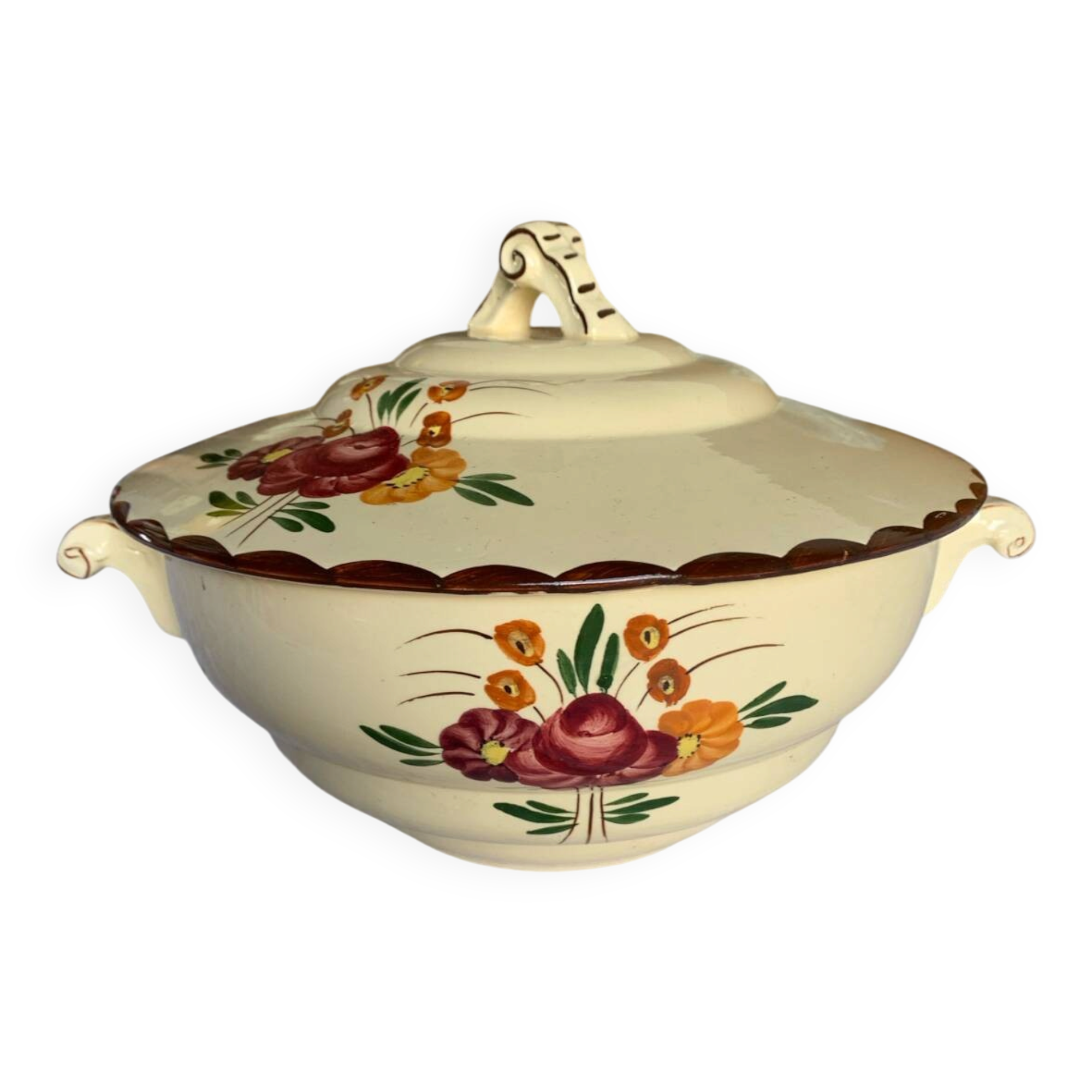 Soupière ancienne Longchamp modèle Agen en faïence française à décor floral