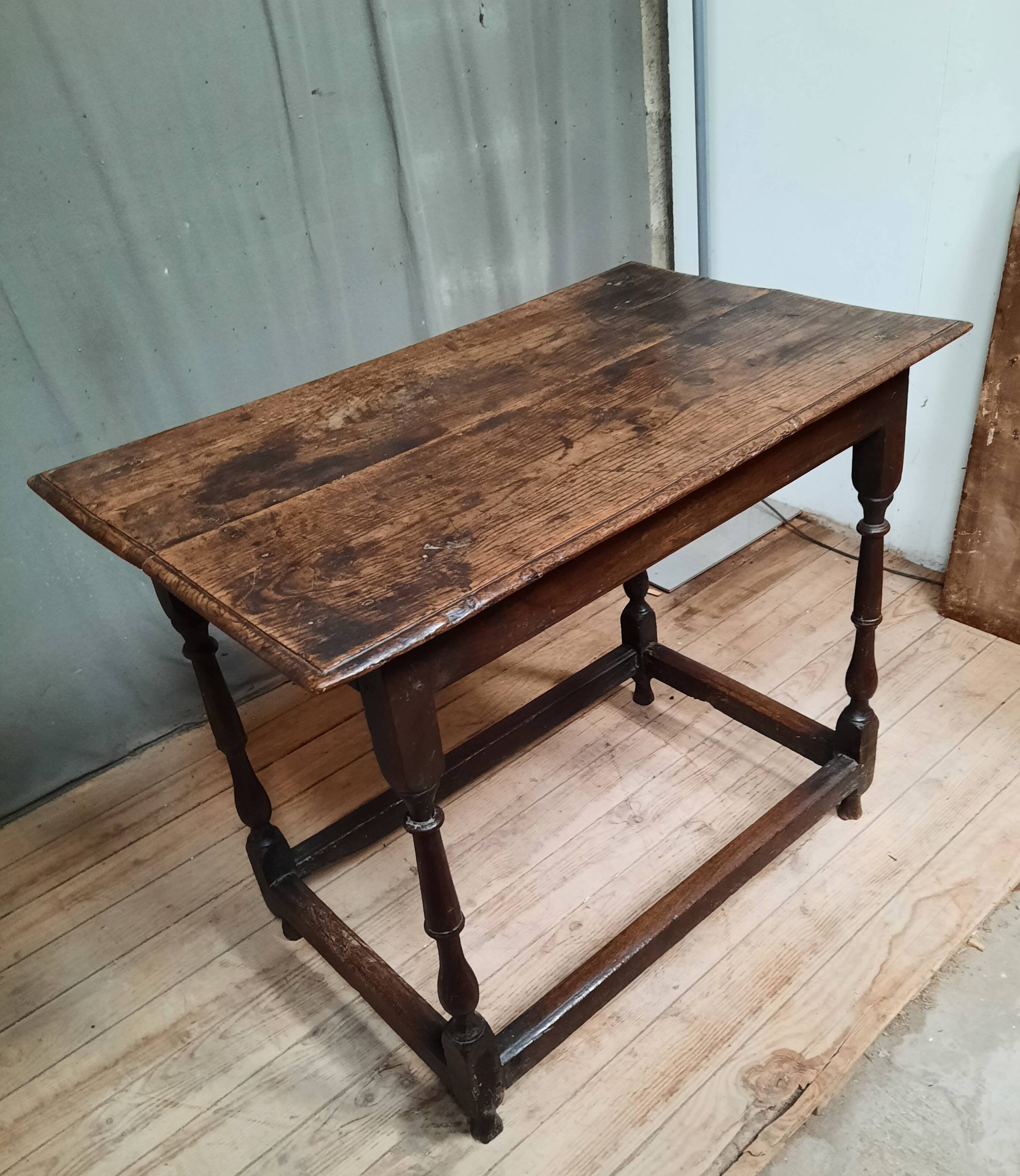 Eighteenth century Lorraine table