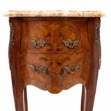 Paire de tables de chevet, France, vers 1920.