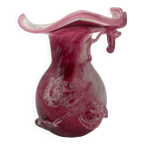 Vase en verre soufflé main nuance rose à décor sculptural de feuilles