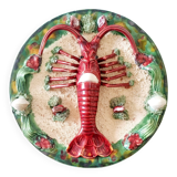 Assiette ancienne spectaculaire en céramique barbotine, ornée d'un homard