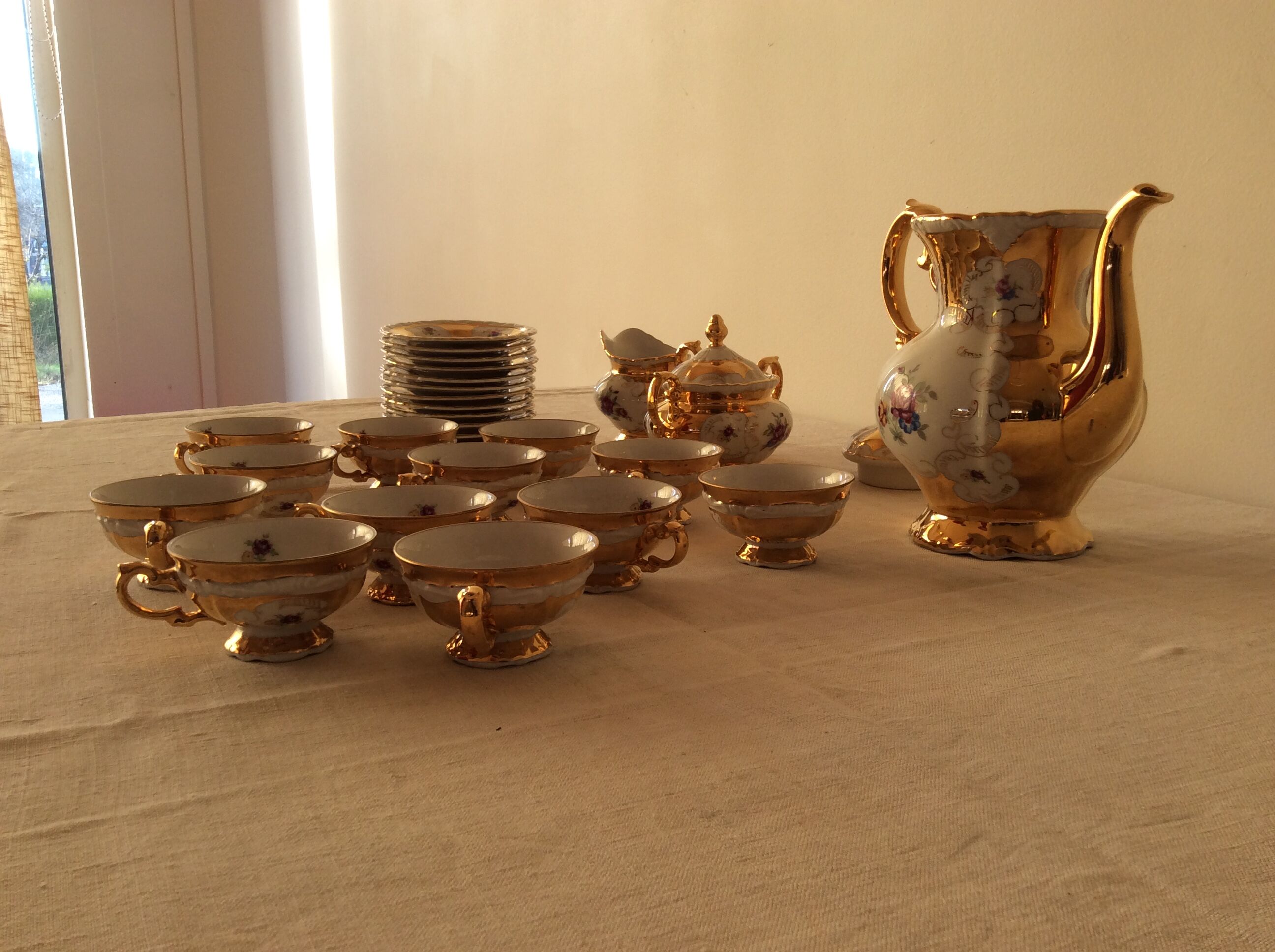 Service à café complet porcelaine fine