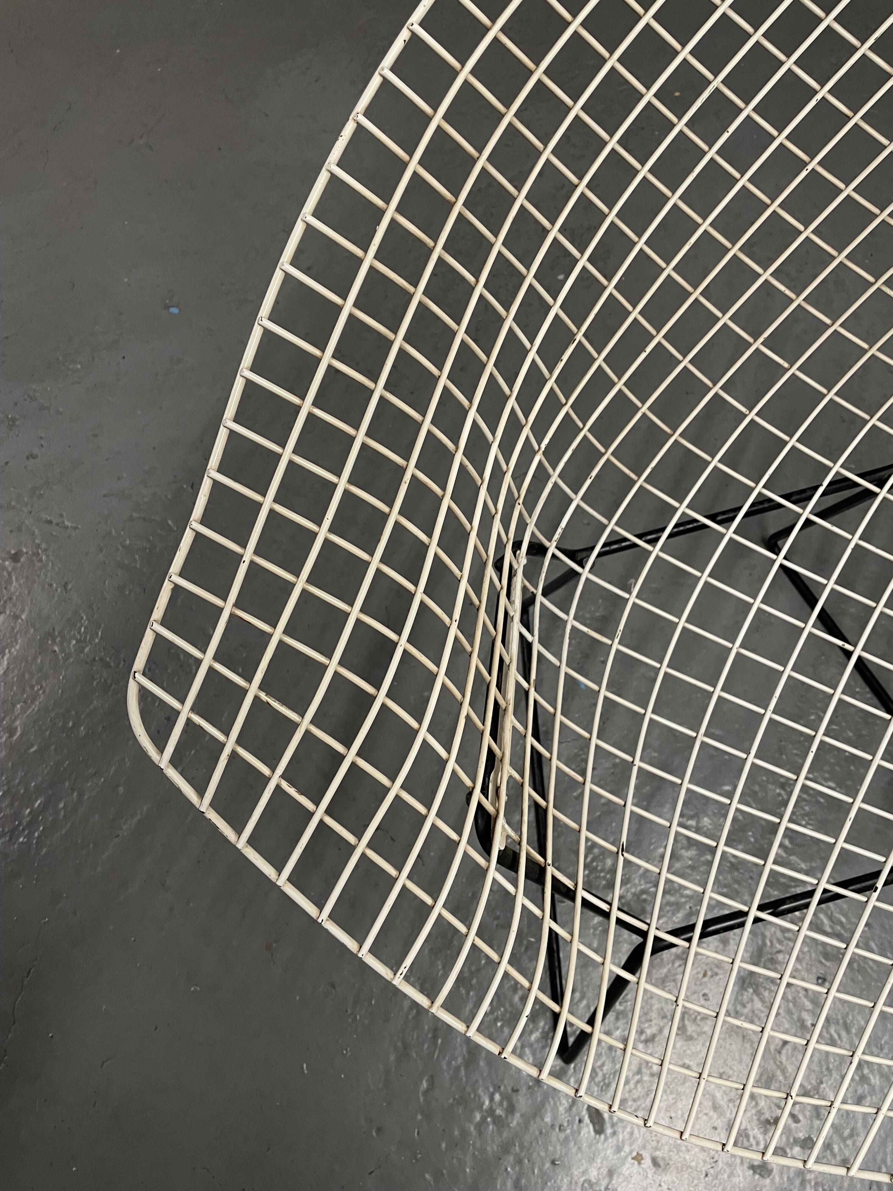 Diamond chair designed by Harry Bertoia for Knoll