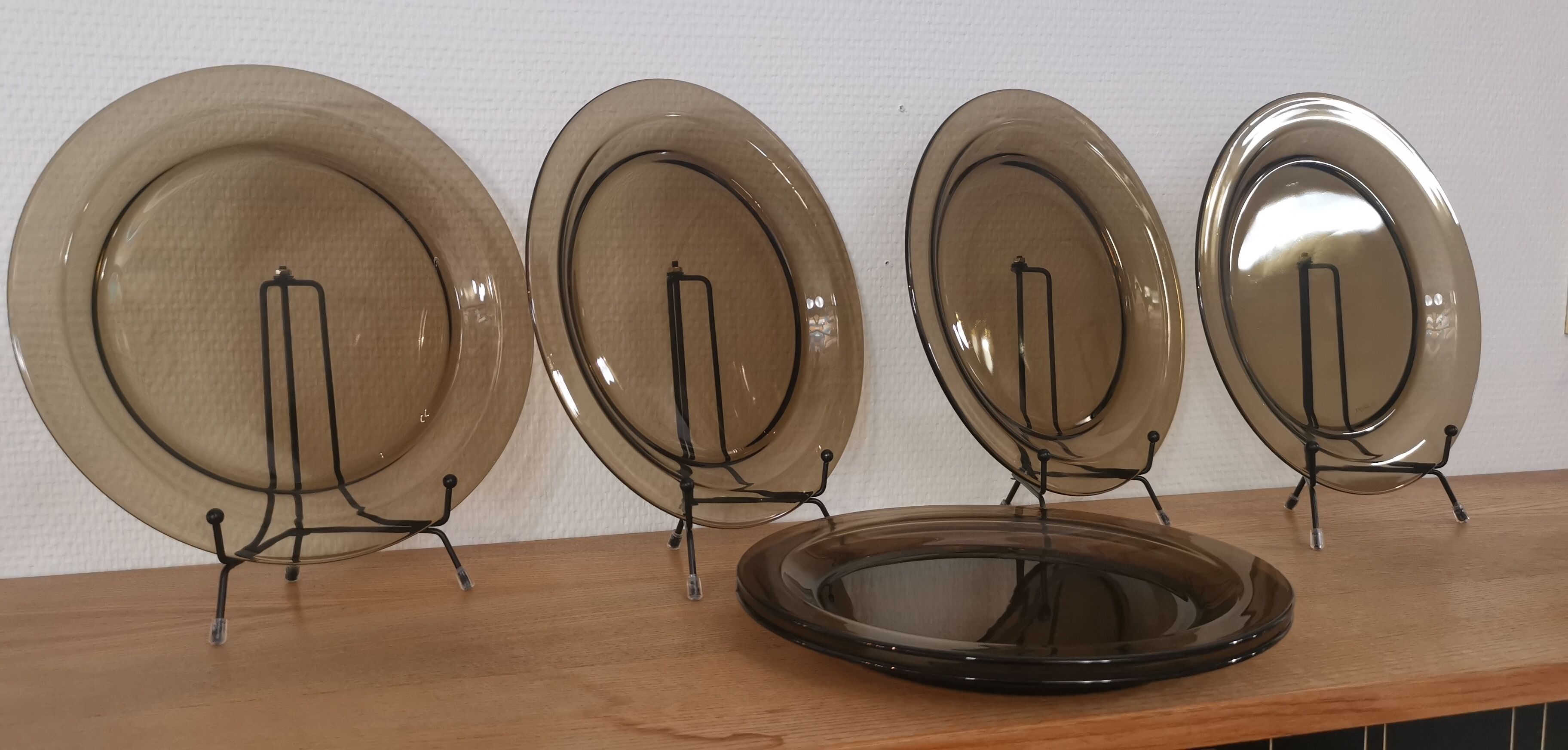 Set of 6 flat plates in smoked brown glass Vereco 70'S Vintage