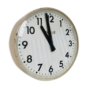 horloge industrielle