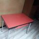 Table en formica rouge vintage