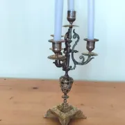 four-light candelabrum in chiselled brass from the 19th century