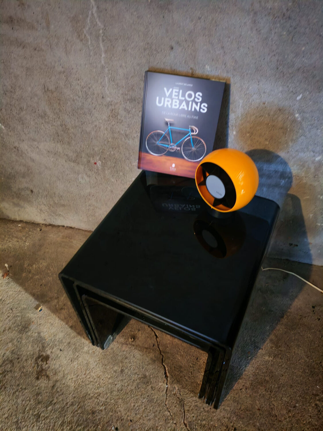 3 nesting coffee tables in smoked glass