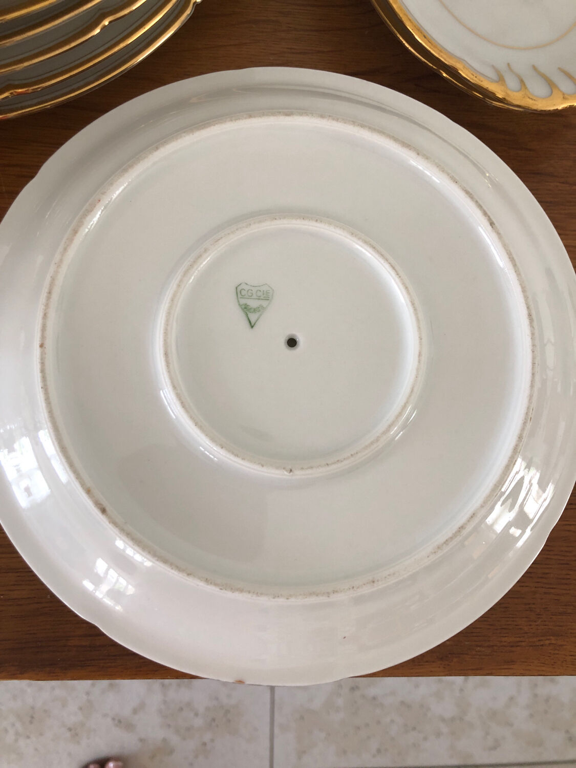 Tableware service 40 pieces in white and gilded porcelain CG Cie France Limoges