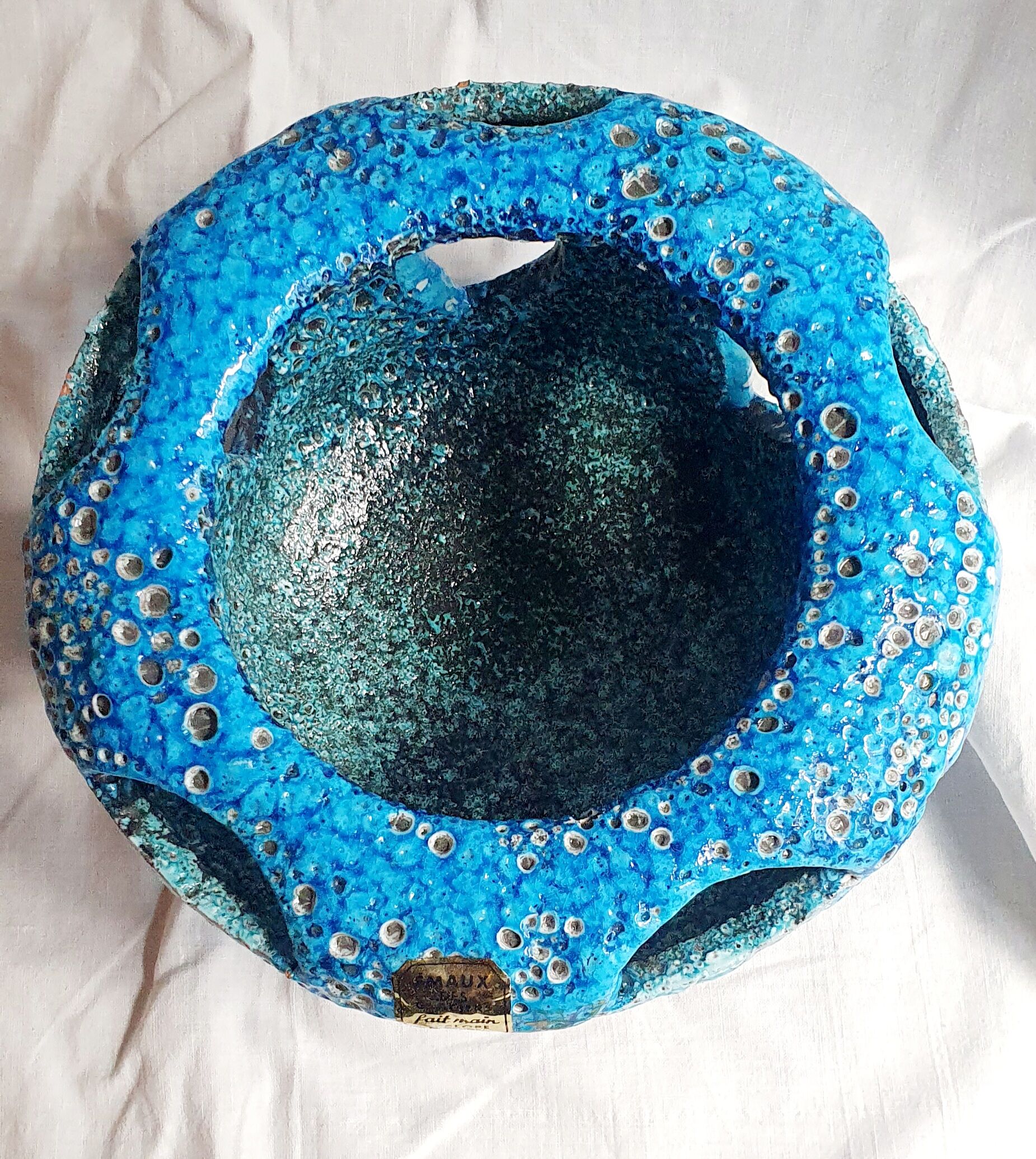 Enamel candle holder of the cyclops glaciers