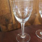 Suite of 8 crystal wine glasses