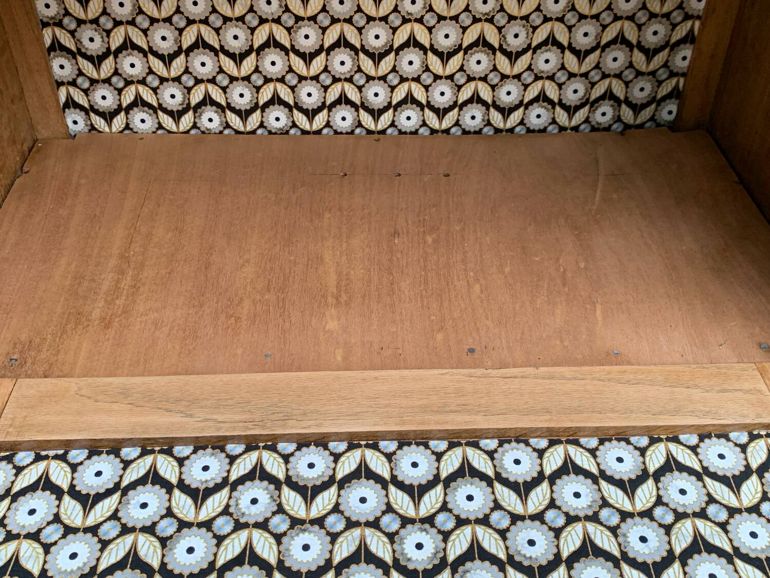 Parisian art deco sideboard in raw oak 1930