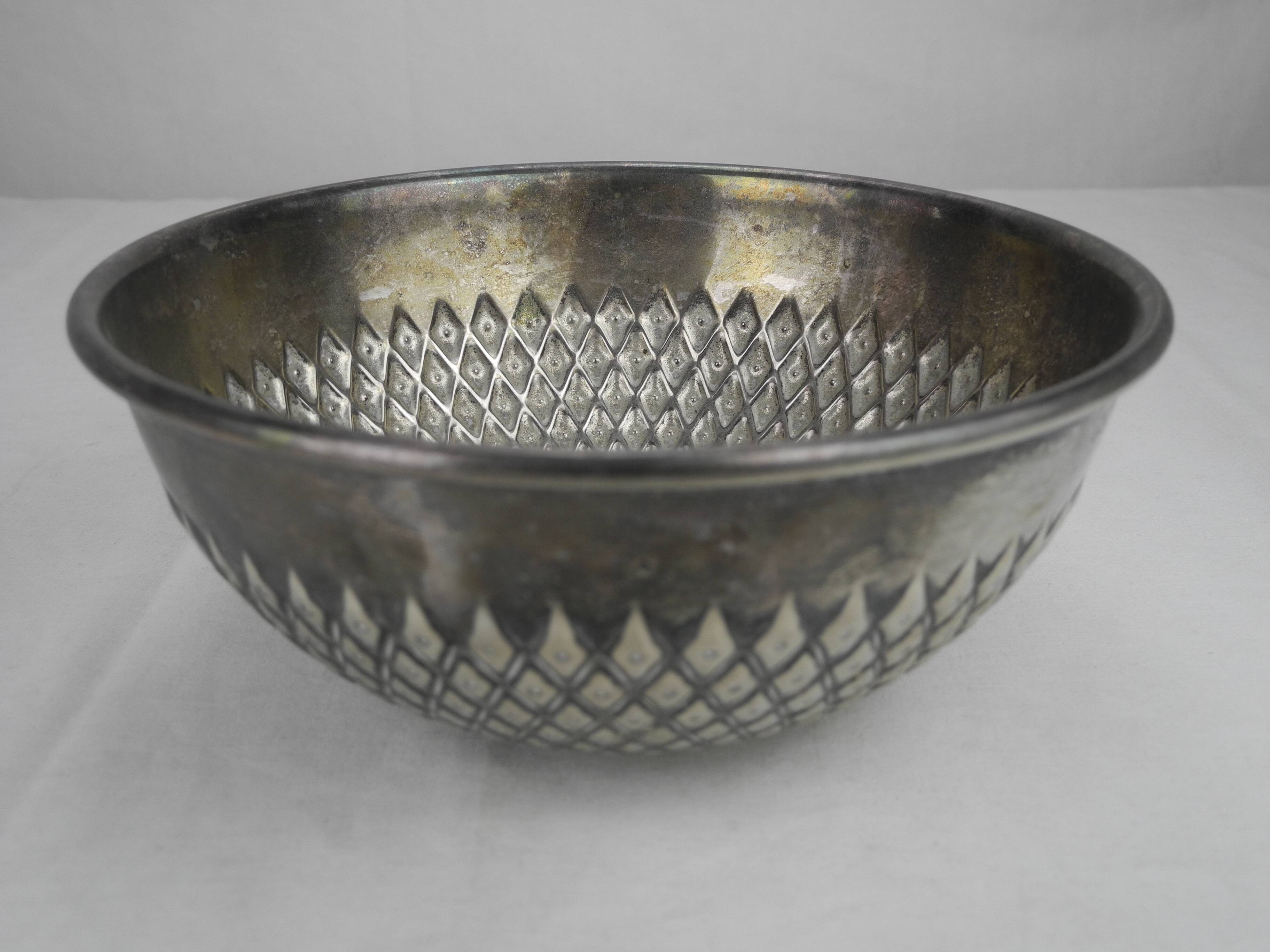 vintage silver-plated metal trinket dish by Olri.