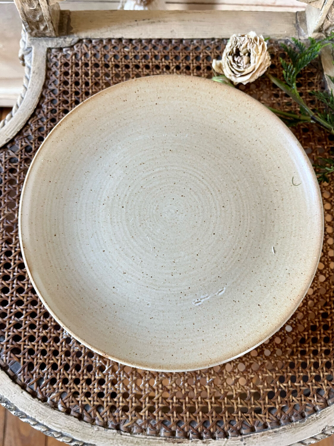 Set of 4 vintage stoneware plates