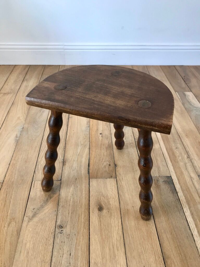 Tripod stool of cowherd in pearl wood 30s