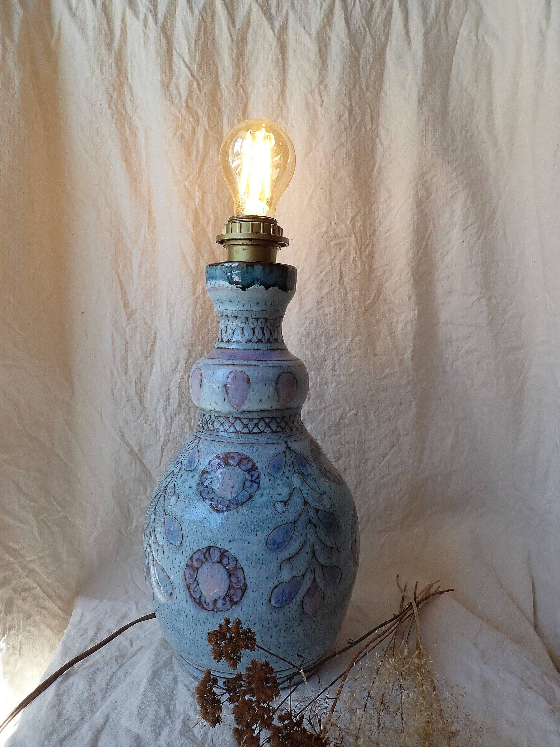Table lamp by the ceramist danuta le henaff