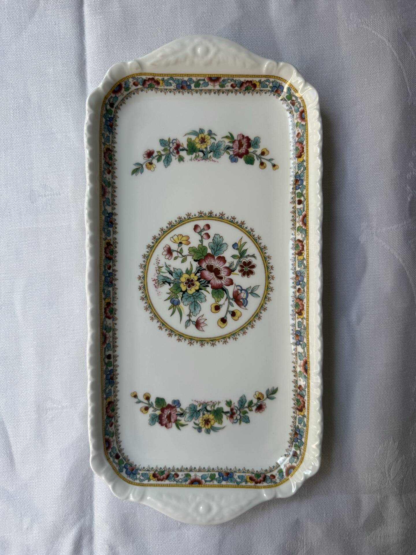 Coalport Ming Rose sandwich plate in English porcelain - vintage