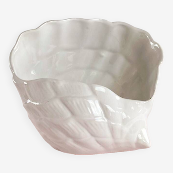 Ceramic seashell