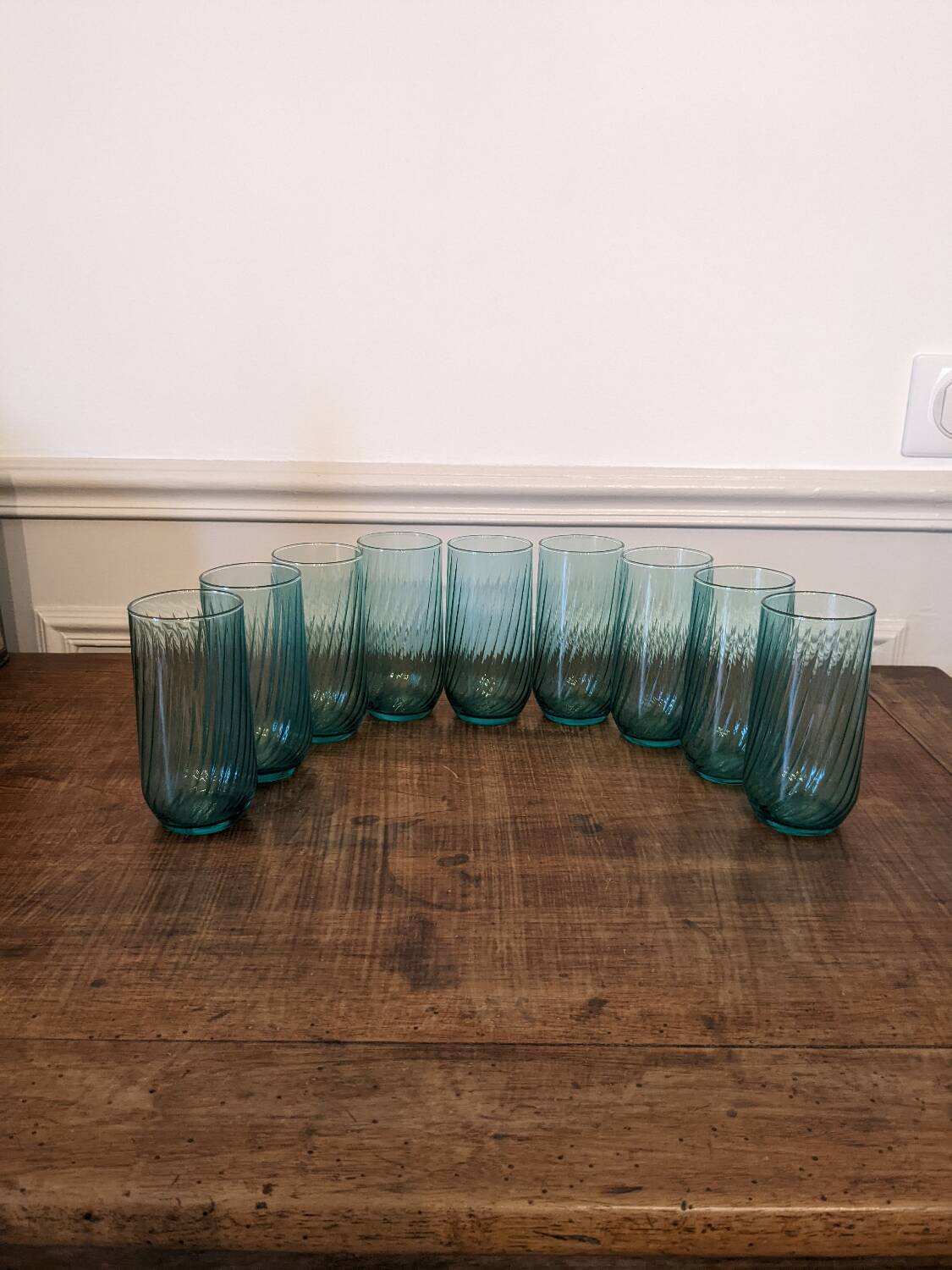 9 orangeade glasses
