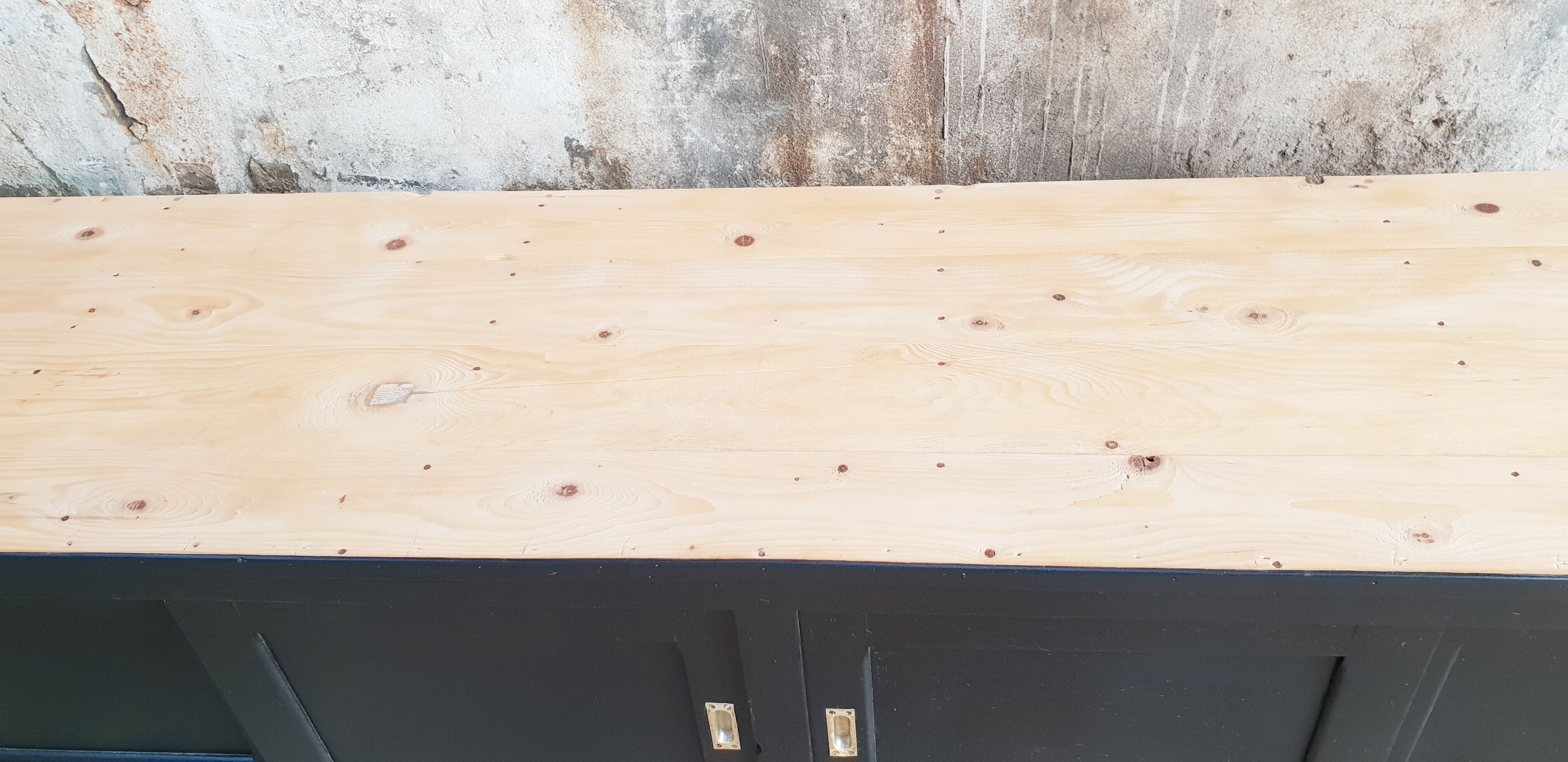 Trade furniture