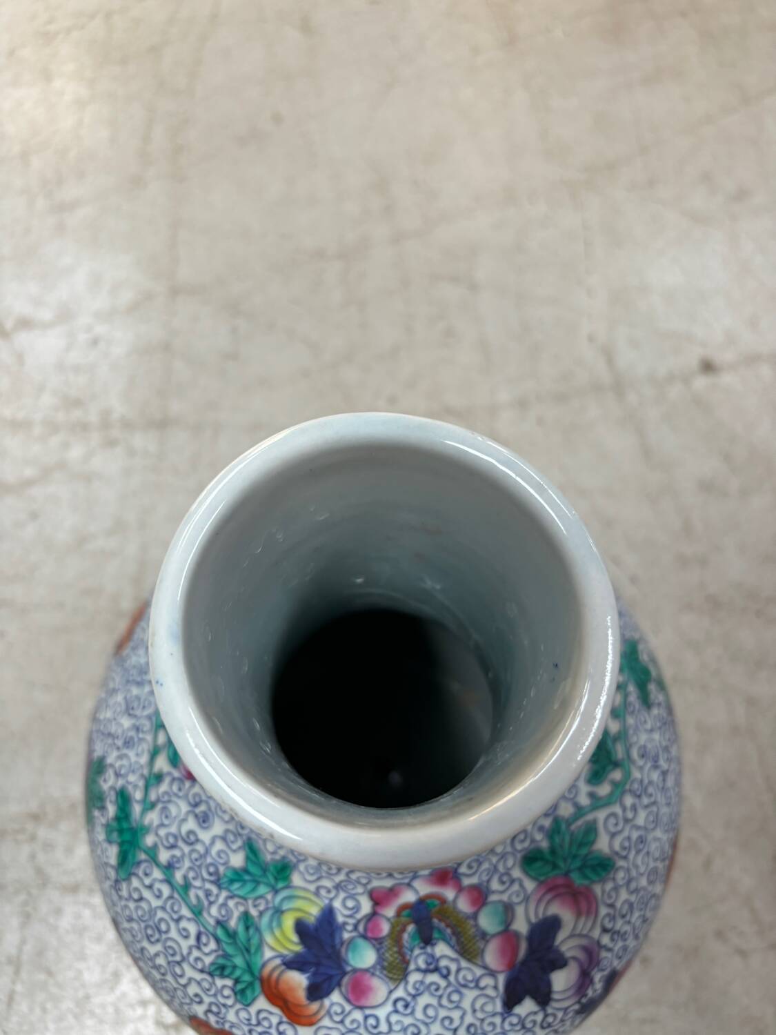 CHINA Polychrome porcelain vase decorated with butterflies Signed under the base 43cm