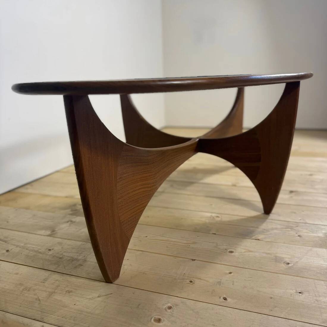 G-Plan Astro oval coffee table in teak and glass – Mid-century icon