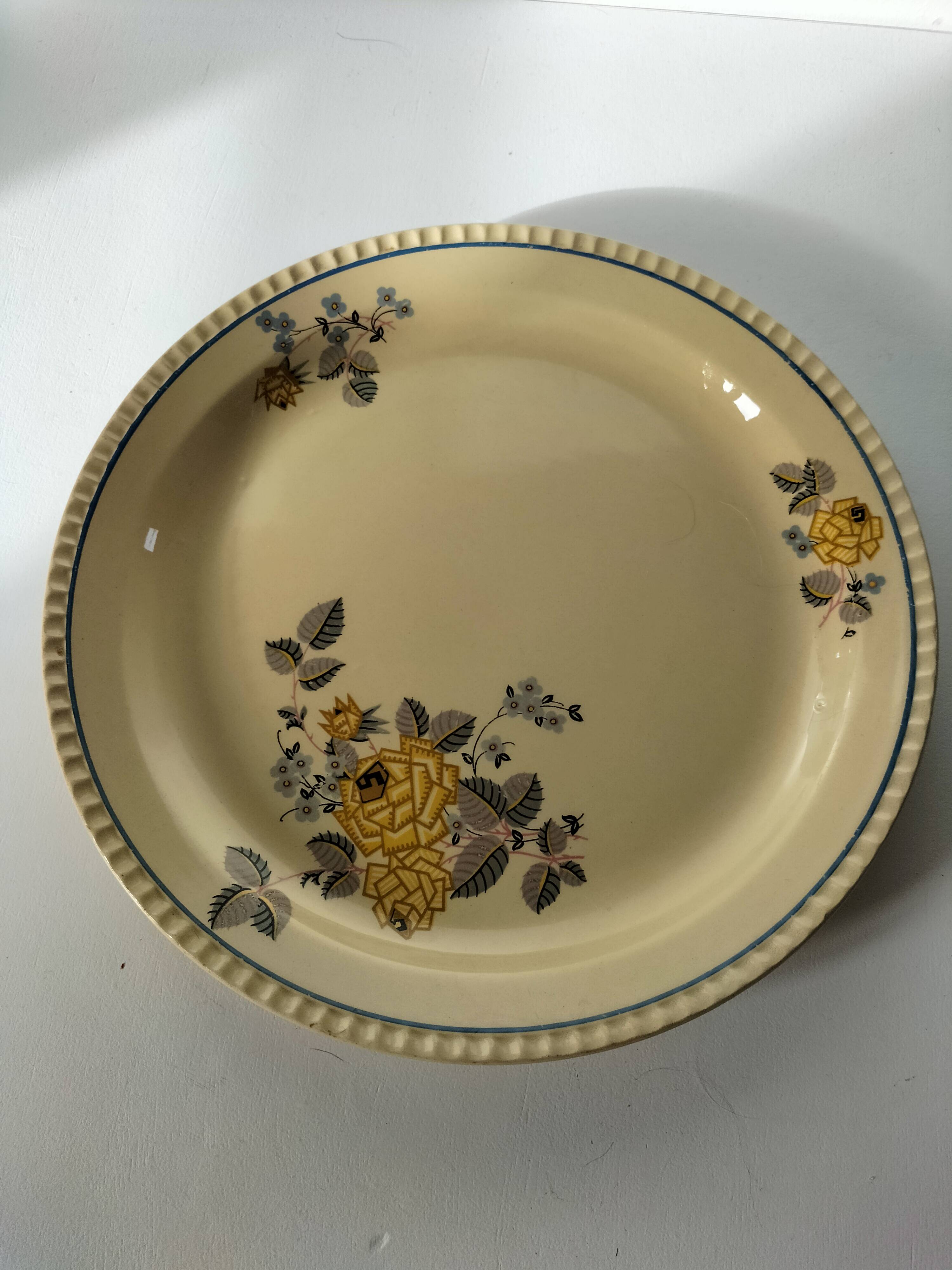 Ivory and blue geometric floral decoration plate, 1940s–50s