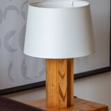 Pied de lampe en bois formant croisillon, années 1970-80