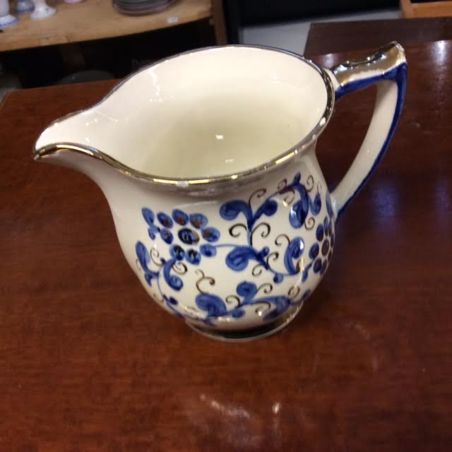 Porcelain coffee set