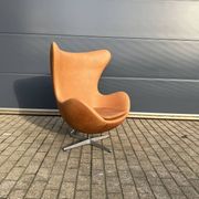 Original Fritz Hansen Egg chair from 1983 in perfect condition, new!! Rustic Cognac Camel Leather
