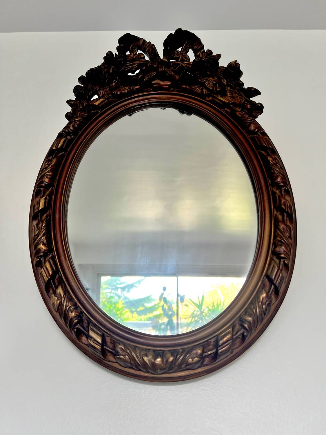 Miroir baroque en bois ovale