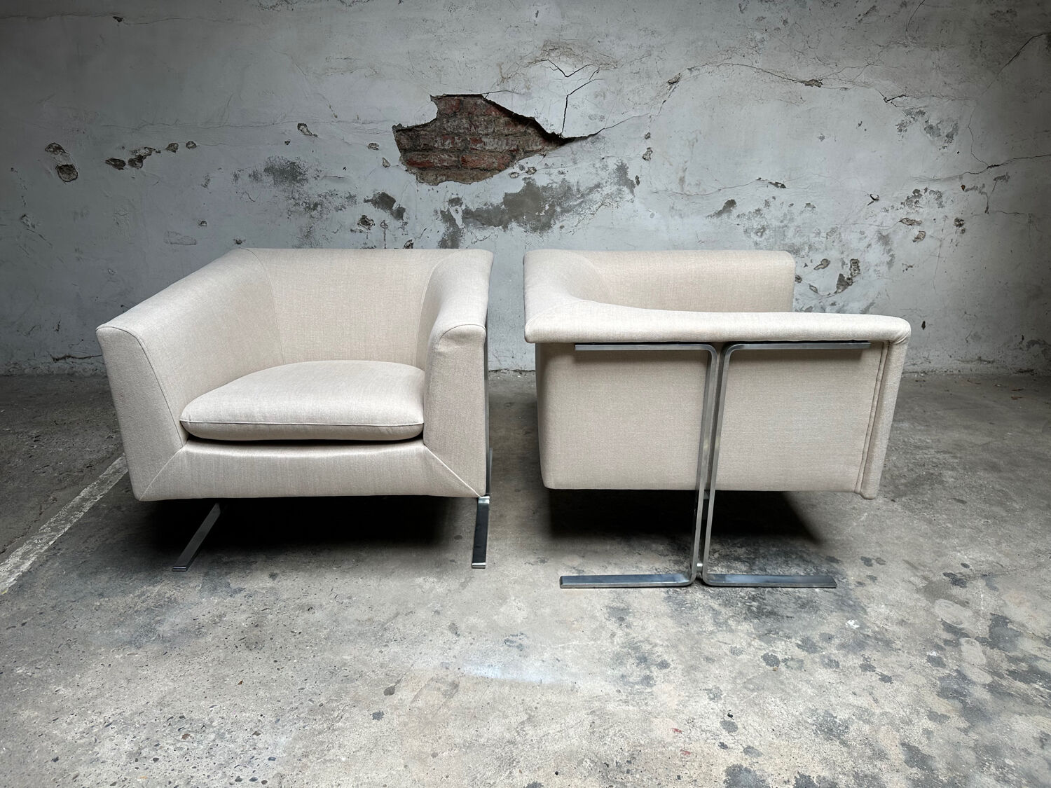 Set of two Artifort lounge chairs by Geoffrey Harcourt