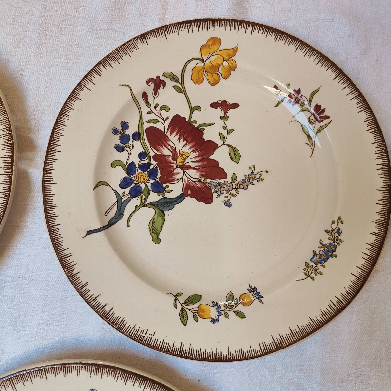 Flat plates late 19th century Joseph Hannong