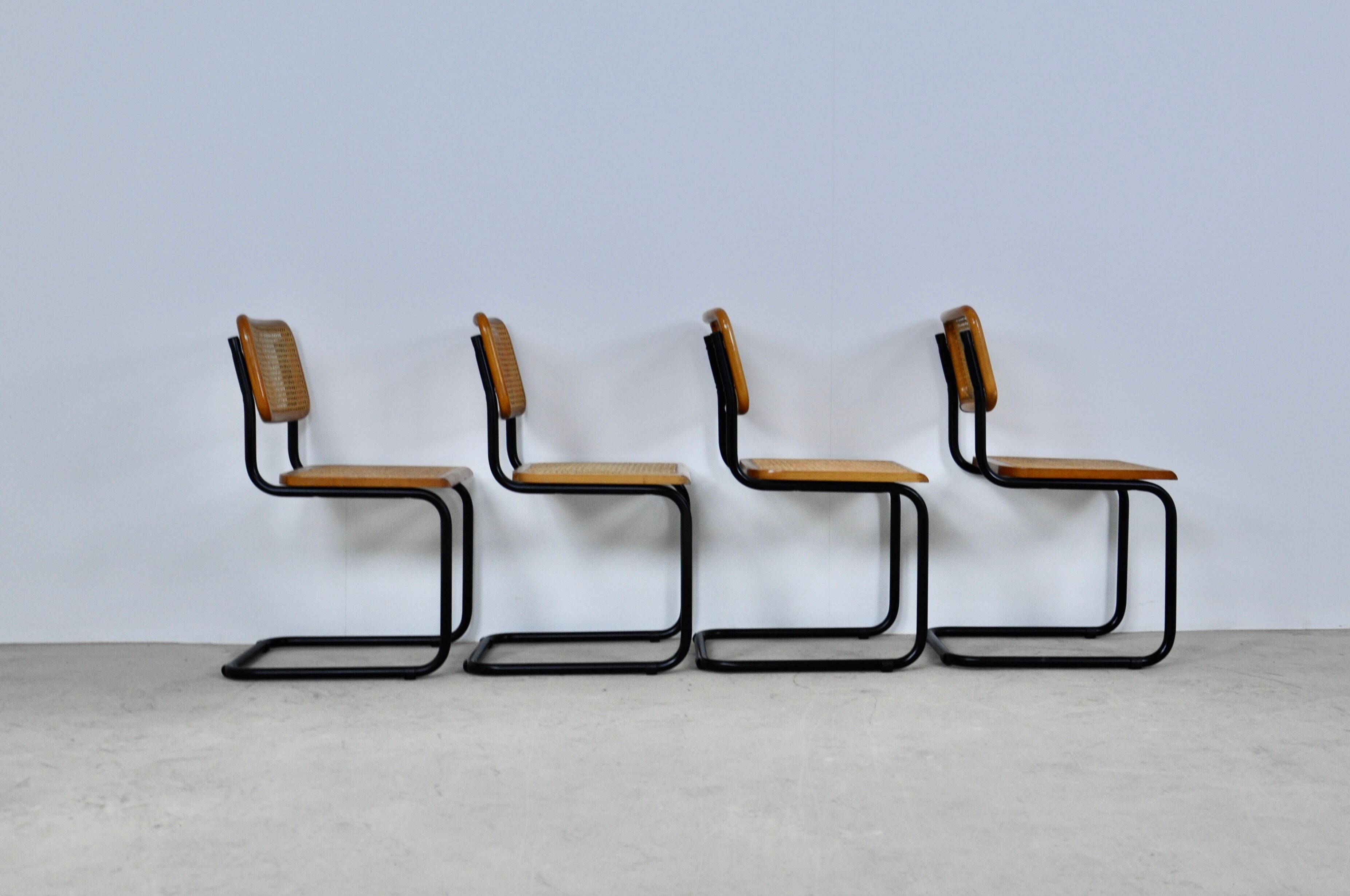 Dinning chairs B32 By Marcel Breuer