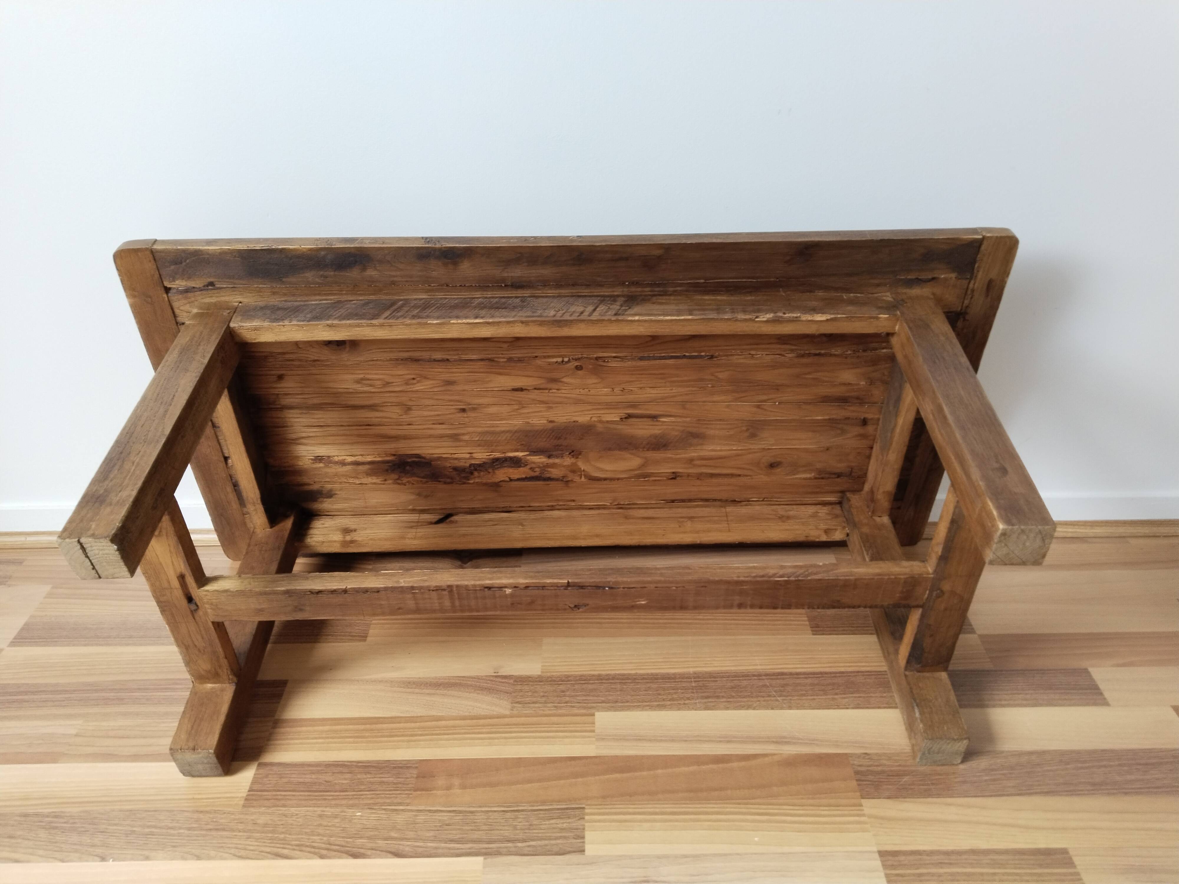 Vintage rustic coffee table in waxed wood and screen printing