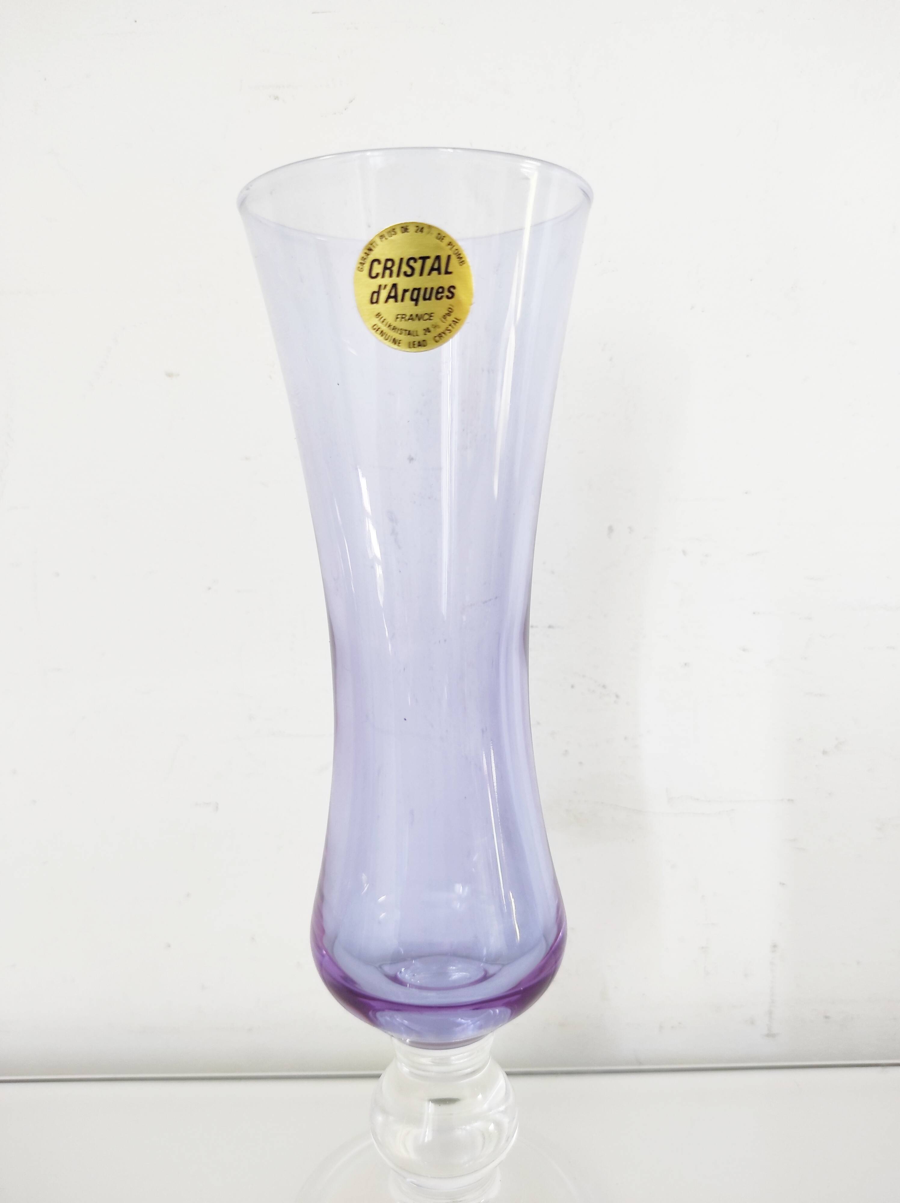 Vase en cristal d'Arques violet